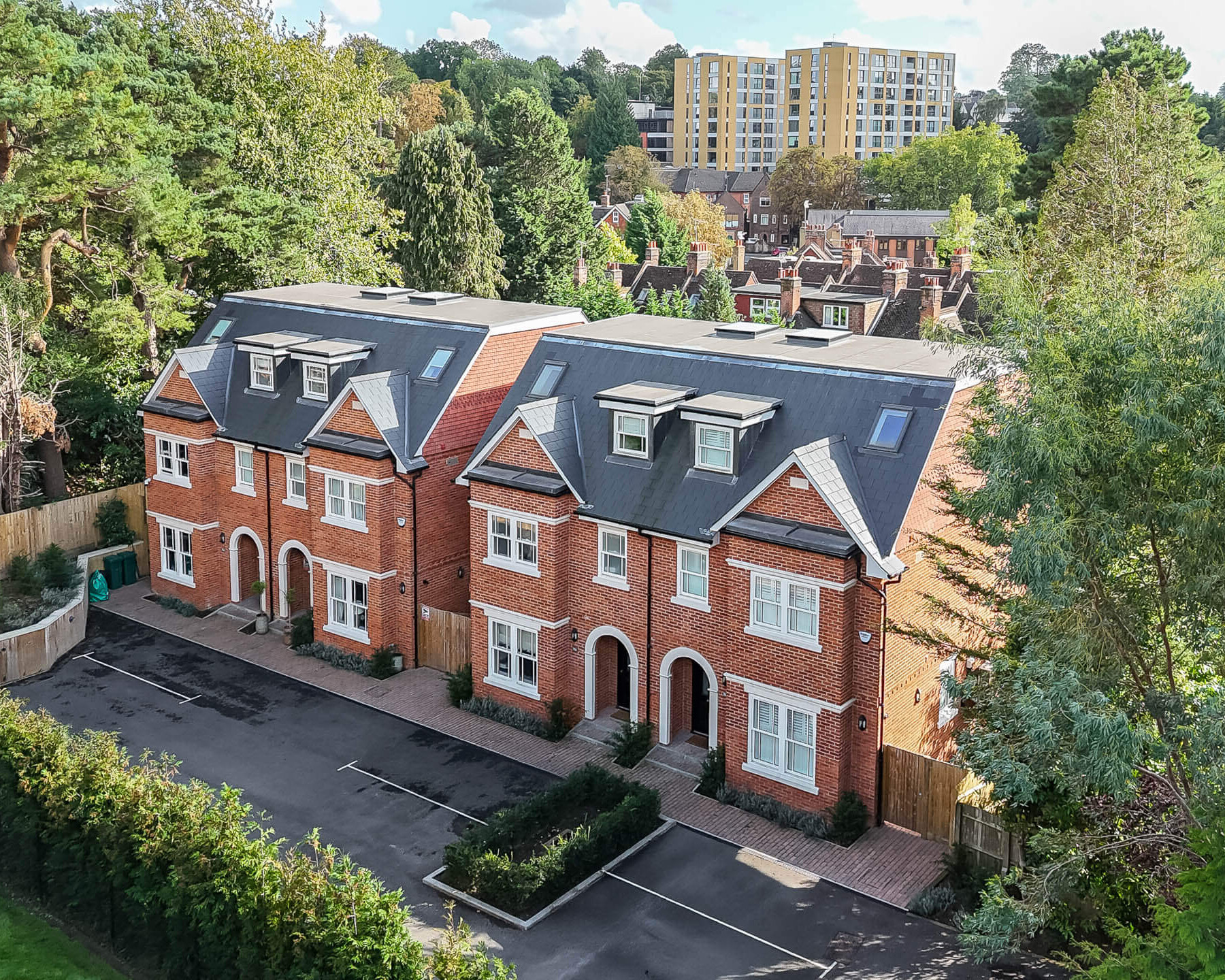 kent-house-homes-the-walnuts-sevenoaks-drone-1