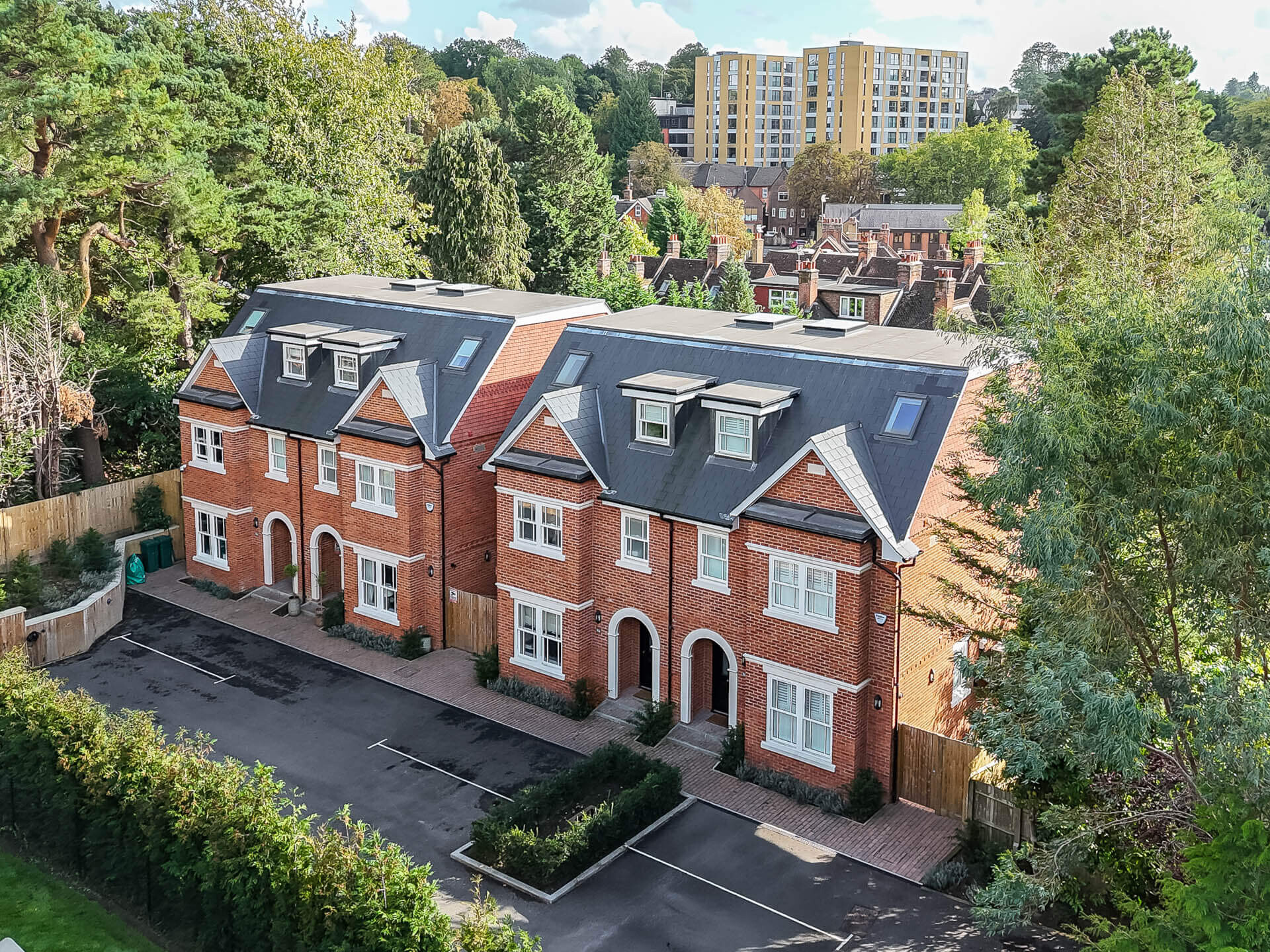 kent-house-homes-the-walnuts-sevenoaks-drone-1